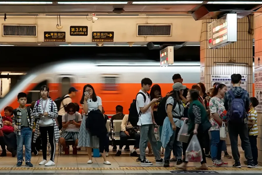 障礙者搭乘公共交通示意圖